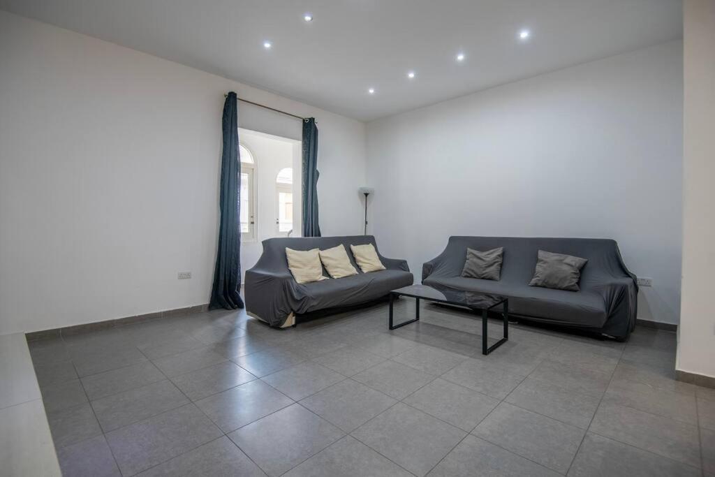 Modern & Spacious Near Valletta Sliema