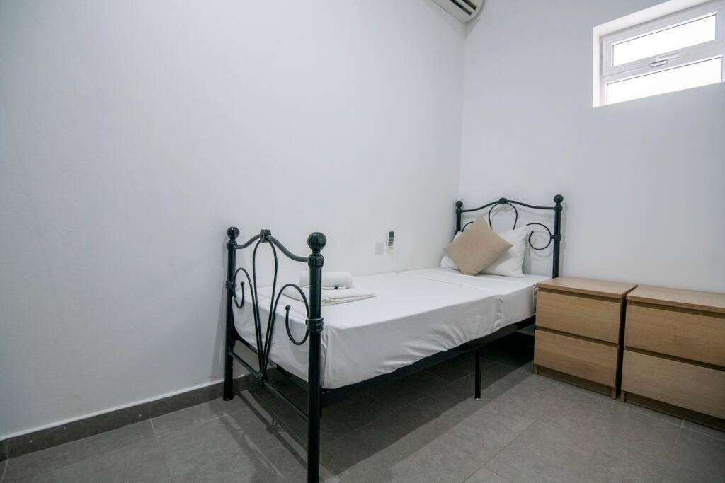 Modern & Spacious Near Valletta Apartment